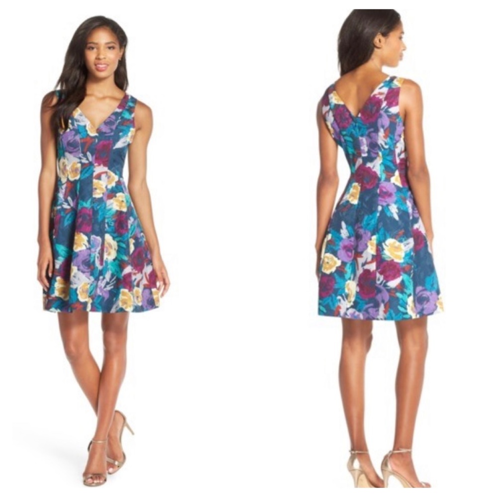 Kaya & Sloane Floral Print Sleeveless Jacquard Fit
